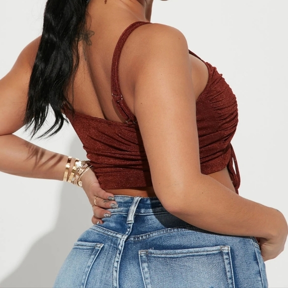 Fashion Nova ruched crop top - Picture 3 of 5